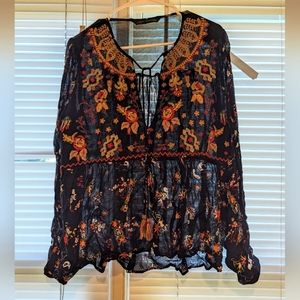 Black flor Zara blouse